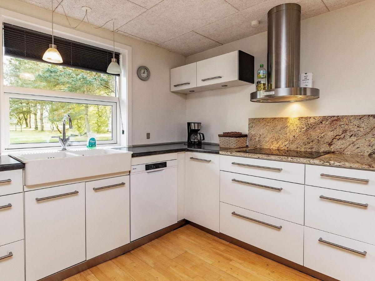 8 Person Holiday Home In Skals Extérieur photo