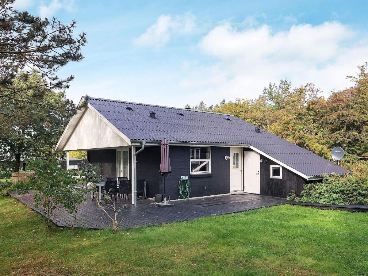 8 Person Holiday Home In Skals Extérieur photo