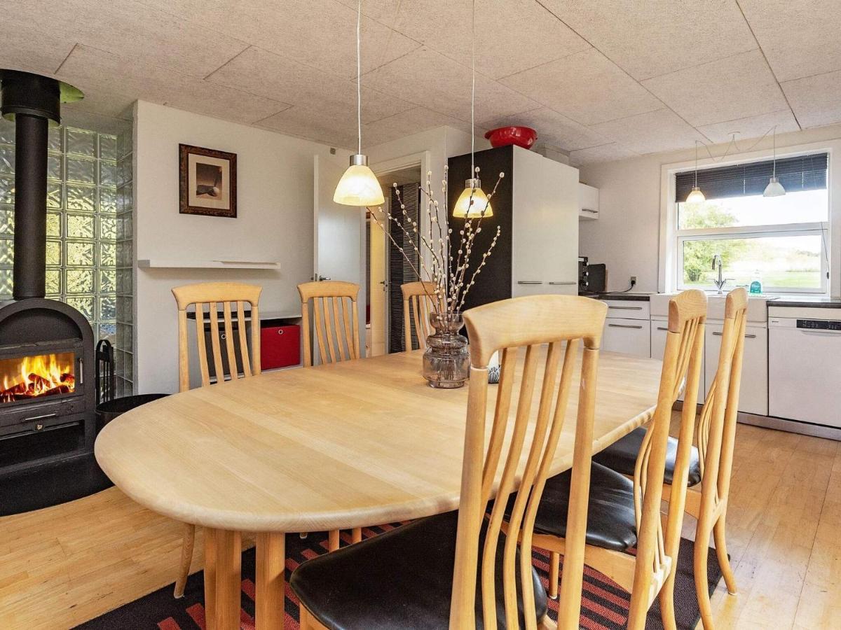 8 Person Holiday Home In Skals Extérieur photo