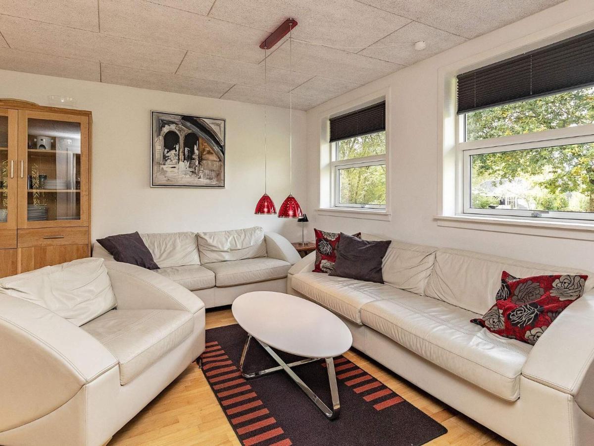 8 Person Holiday Home In Skals Extérieur photo