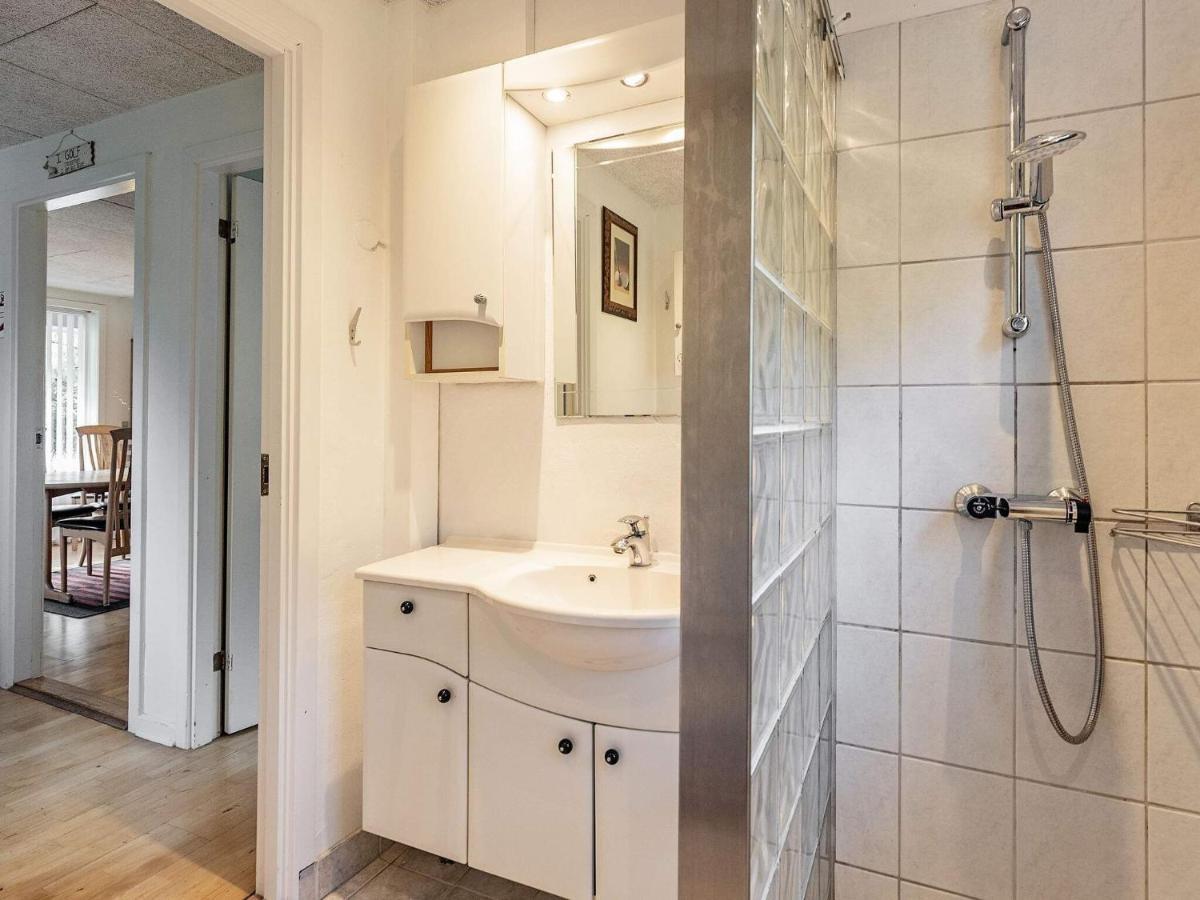 8 Person Holiday Home In Skals Extérieur photo